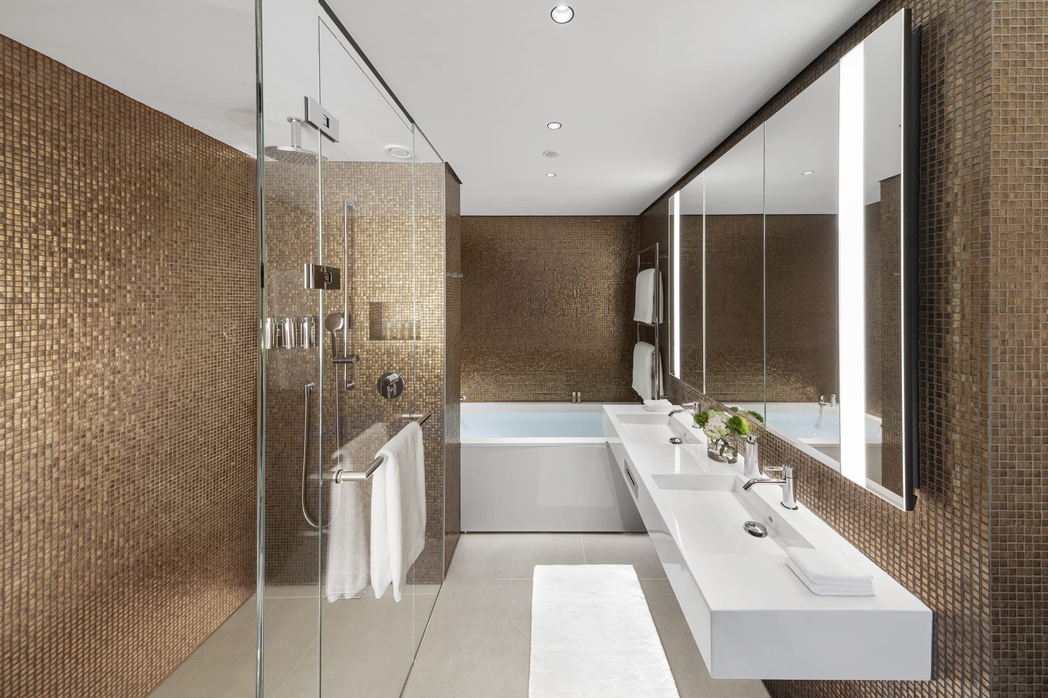 Badezimmer einem Zimmer im Lanserhof Sylt