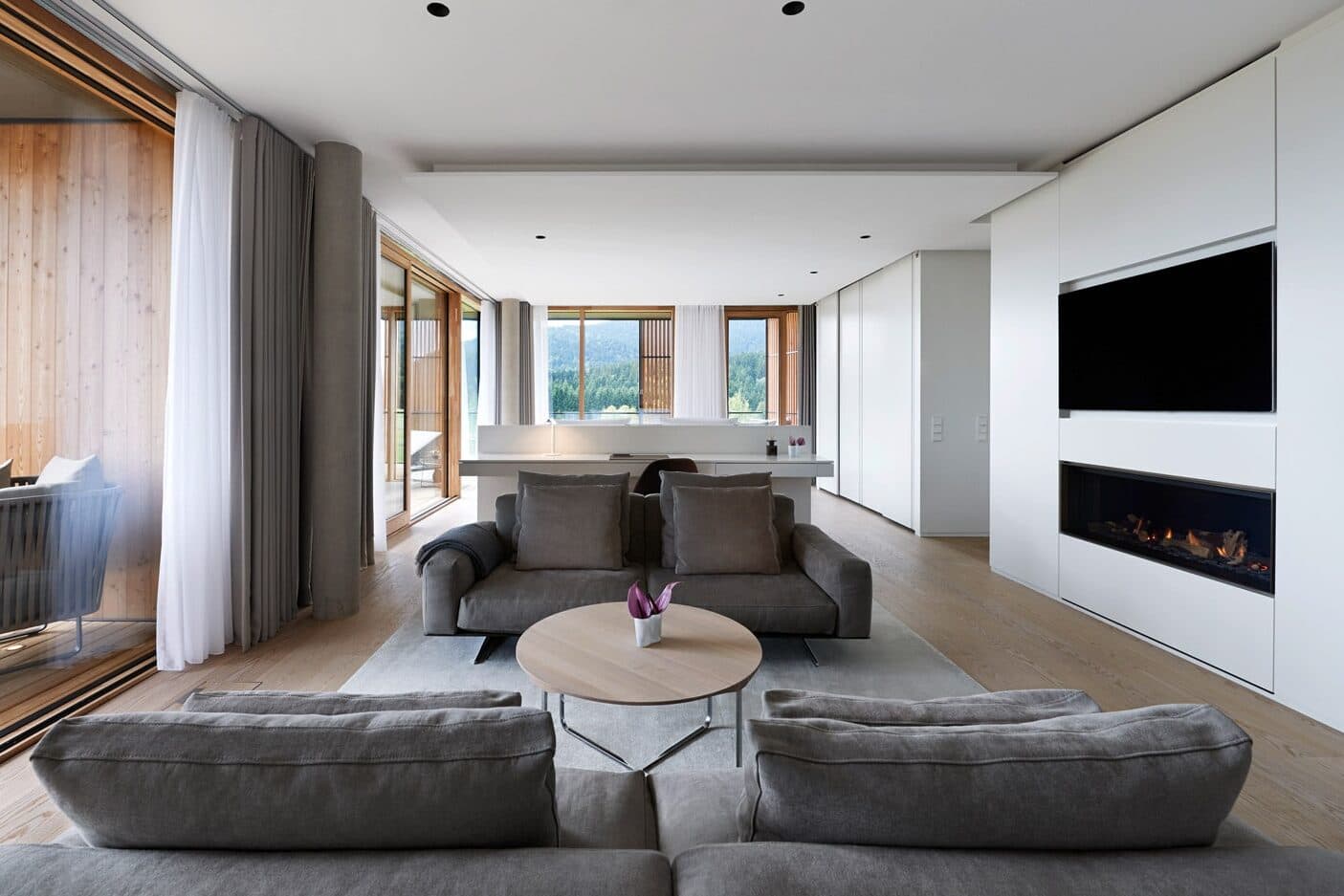 Elysium Loft Suite Wohnzimmer im Lanserhof Resort Tegernsee