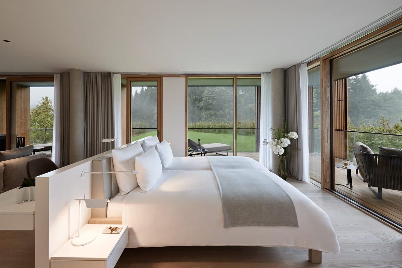 Infinitas Suite Schlafzimmer im Lanserhof Tegernsee