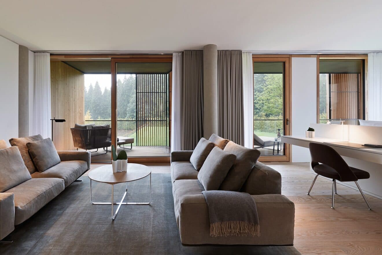 Infinitas Suite Wohnzimmer im Lanserhof Tegernsee
