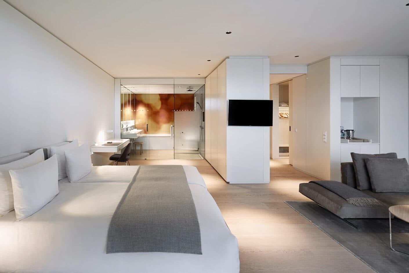 Parvus Suite Schlafzimmer im Lanserhof Resort Tegernsee