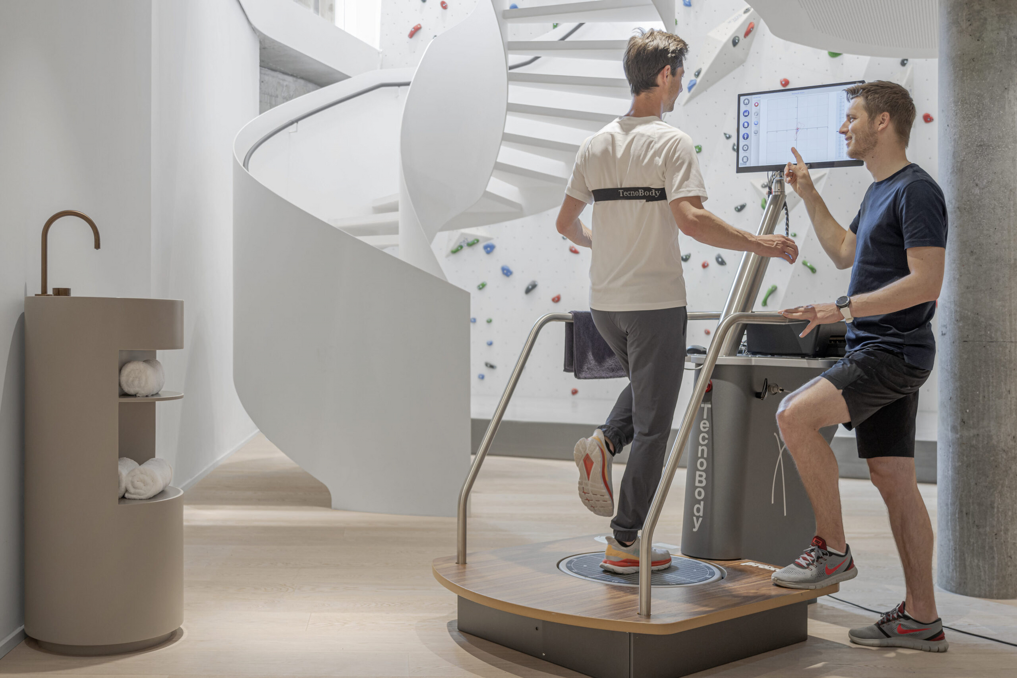 Zwei Maenner beim Lauftraining im Lanserhof Sylt