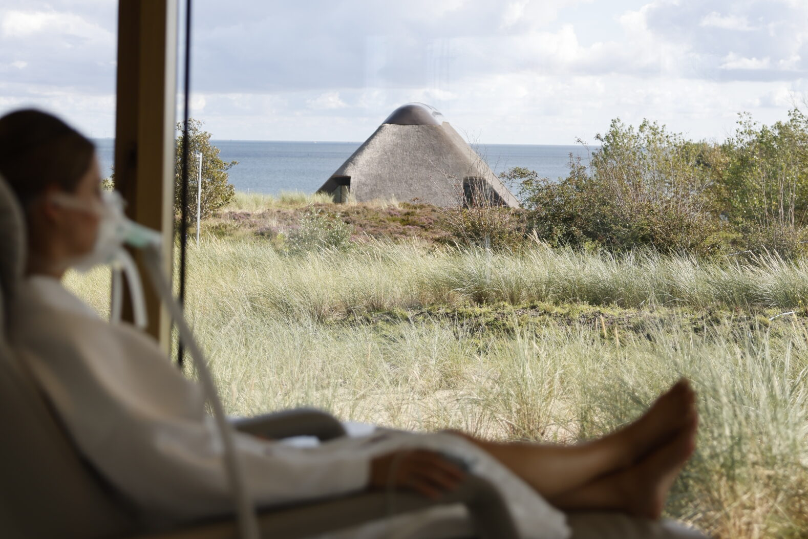 Frau bei Atembehandlung im Lanserhof Sylt